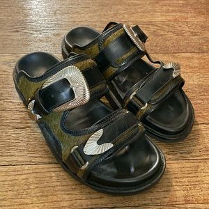 Toga Virilis sandals